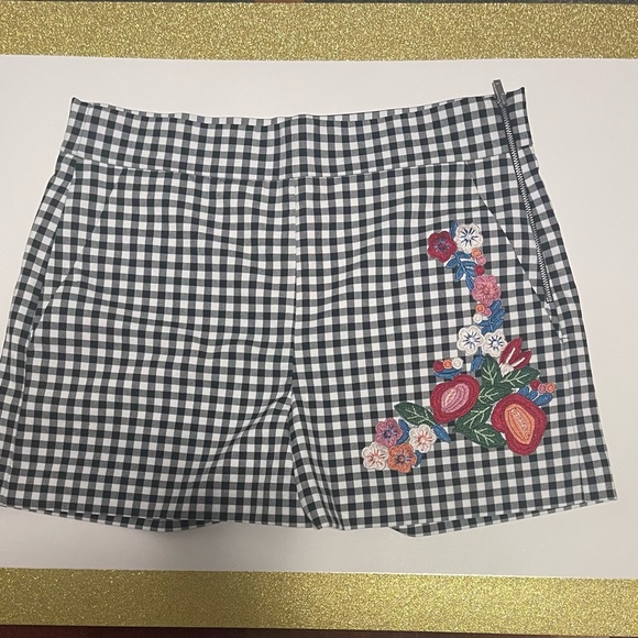 ZARA beautiful shorts black/white with floral pattern. Size L. Side zipper. - Picture 8 of 13